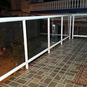Turisticos Buena Vista Apartamento